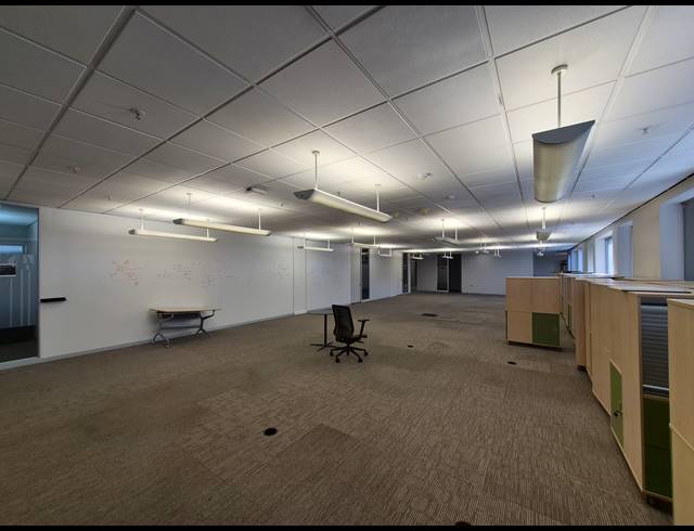 1,295M² OFFICE TO LET IN SANDTON CENTRAL